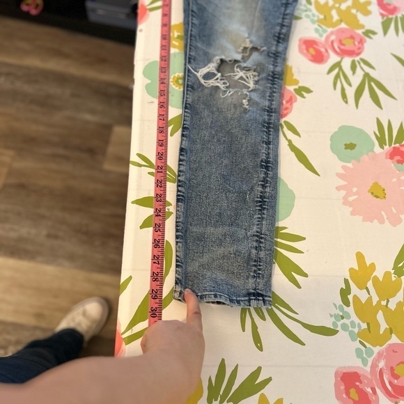 American Eagle Athletic 29X30 Distressed denim Jeans - Picture 10 of 12